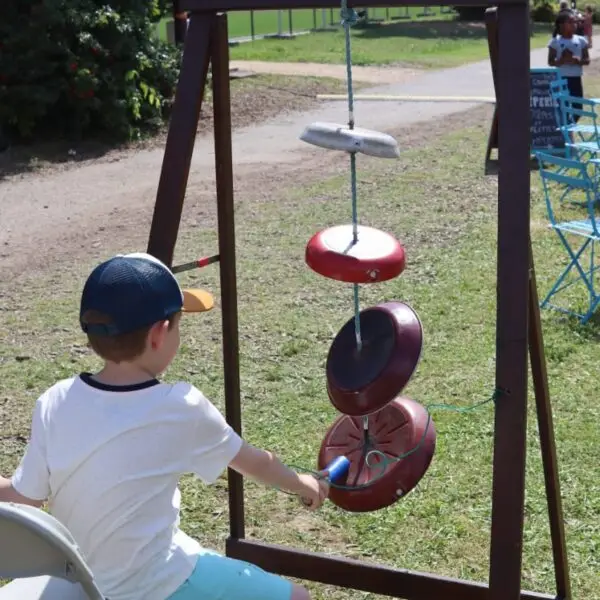 Les Cymballes Volantes